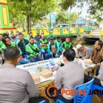 Komunitas Gojek dan Tukang Becak Bersama Polres Sumenep Gelar Jum’at Curhat