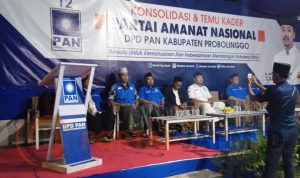 Gus Qodir Temu Kader – Kader PAN, Sekelip Mata Desa Banjarsawah Berubah Biru Bak Langit Yang Cerah