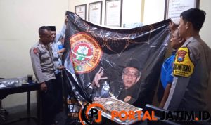 Gerak Cepat Polsek Tanggul Copot Banner Yang Dipasang KBCP Atau Organisasi