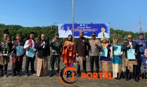 Kapolres Lumajang Hadiri Upacara Bendera Peringatan Hardiknas Tahun 2023