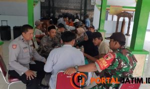FKP Regsosek Di Desa Bades Didampingi Langsung Oleh Bhabinkamtibmas Polsek Pasirian