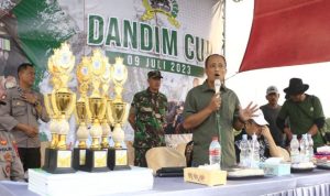 Serunya Nonton Kerapan Sapi Brujul, Mulai Terciprat Lumpur Sampai Pulang Bawa Hadiah