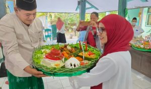 Memeriahkan HUT ke 78 RI, Kecamatan Kraksaan Adakan Lomba Hias Tumpeng 