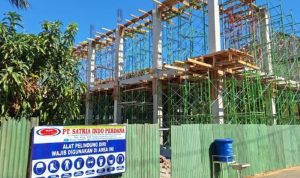Diduga Kontraktor Pembangunan Gedung Mako Polres Sumenep Abaikan Kesehatan dan Keselamatan Kerja