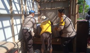 Polisi Peduli, Gubuk Seorang Nenek di Jember Disulap Jadi Rumah Layak Huni