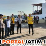 Pemudik Asal Pulau Madura Mulai Padati Pelabuhan Tanjungwangi Banyuwangi 