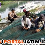 Pantau Aktivitas Perbaikan Jaring Ini Pesan Aipda Umam Kepada Nelayan 