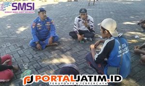 Dekatkan Diri Dengan Buruh Angkut Pelabuhan, Personel Ingatkan Ini