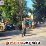 Pastikan Lancar Aman Terkendali, Babinsa Bluto Bantu Atur Lalu Lintas