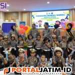 Unik, Polres Kediri Edukasi Tertib Berlalu Lintas Pada Anak Lewat Panggung Boneka Semeru