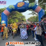 Laksanakan Pam dan Atur Lalin, Polsek Ngasem Pastikan Keselamatan Peserta Ngonthel Bareng Mas Bup dan KOSTI