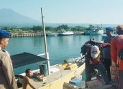 Pantau Aktivitas Bongkar Muat Dikawasan Pelabuhan Marina Boom Banyuwangi Ini Pesan Aipda Haerul Umam