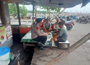 Sampaikan Pesan Kepada Kelompok Nelayan Muncar Bripka I Wayan Tekankan Kewaspadaan Terhadap Cuaca Extreme