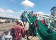 Pantau Aktivitas Bongkar Muat Dikawasan Pelabuhan Ikan Muncar Ini Penjelasannya 