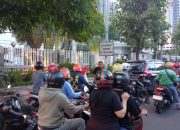 Maki Jatim Bagikan Takjil Makanan Khas Ramadhan Kolak Pisang 150 Bungkus Habis