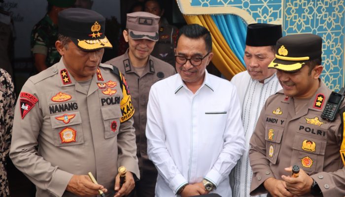 Kapolda Jatim Kunjungi Pos Terpadu Batos Pastikan Kesiapan Pengamanan di Lokasi Wisata Saat Libur Lebaran