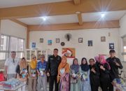 Salut, Ikatan Alumni Ini Juga Berbagi Zakat