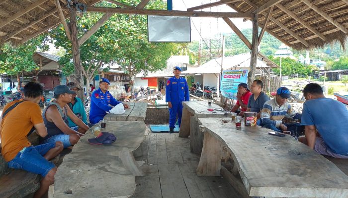 Berikan Edukasi Alat Tangkap Ini Himbuan Personel Polairud Polresta Banyuwangi 