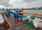 Anggota Satpolairud Polresta Banyuwangi Lakukan Giat Patroli Dikawasan Pelabuhan Muncar