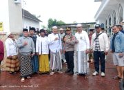 Ratusan Massa Kepung Rumah Warga Yang Bikin Resah Umat Islam