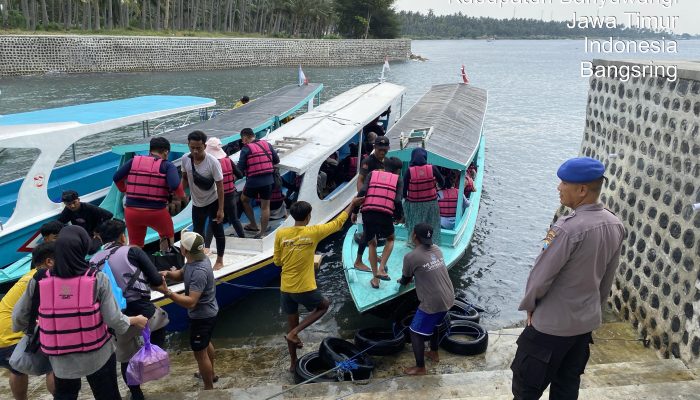 Personel Satpolairud Polresta Banyuwangi Sambangi Penyedia Jasa Wisata Snorkeling Green Watu Dodol