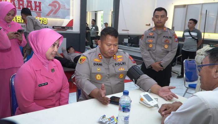 Donor Darah Sambut Hari Bhayangkara Ke-79, Polres Pasuruan Libatkan 100 Peserta