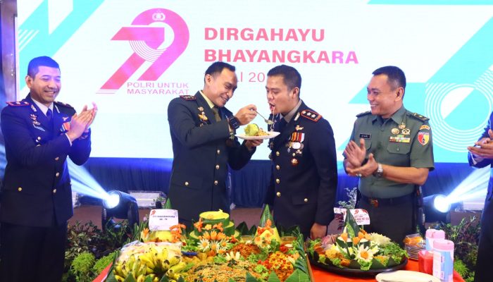 Upacara Dan Tasyakuran Peringatan ke-79 Tahun Hari Bhayangkara Tahun 2025 Di Gresik Berlangsung Khidmat