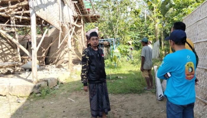 Kolaborasi MWC NU Rubaru dan Desa Mata Nair: Membangun Rumah Warga Tidak Layak Huni