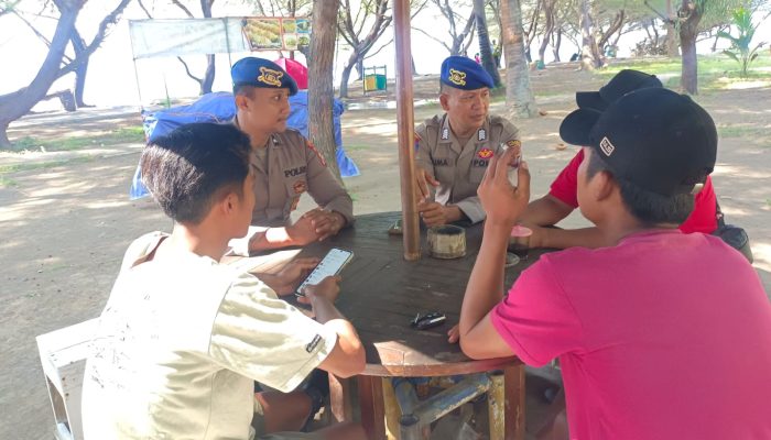 Tingkatkan Keamanan Dikawasan Wisata Pantai Ini Pesan Personel Polairud Polresta Banyuwangi