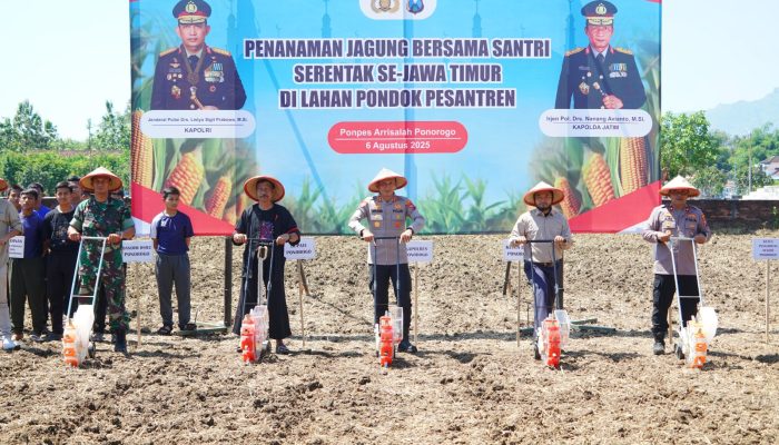 Program Penanaman Jagung Bersama Santri : Polres Ponorogo Gandeng 42 Ponpes Siapkan 71,4 Hektare Lahan