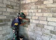 RTLH Ibu Evi Dikebut, Satgas TMMD 125 Tak Kenal Lelah di Desa Kesilir