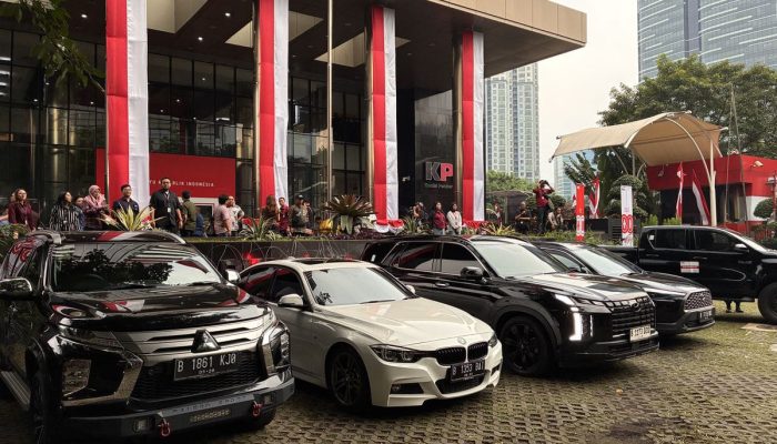 KPK Sita 22 Kendaraan Mewah dari OTT Wamenaker Immanuel Ebenezer