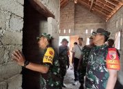 Tim Wasev TMMD Tinjau Pembangunan Rumah Ibu Umiyati, Warga Kesilir Tersenyum Bahagia