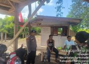 Personel Satpolairud Polresta Banyuwangi Berikan Himbauan Harkamtibmas Dikawasan Pesisir Pantai Pathuk