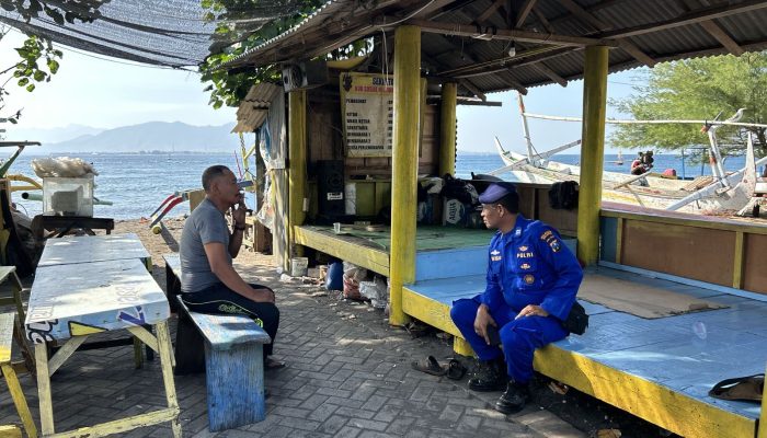Sambangi Kawasan Kampung Nelayan Dan Pesisir Pantai Ini Himbuan Petugas Satpolairud Polresta Banyuwangi