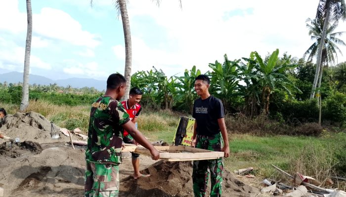Gotong Royong TNI dan Warga Pacu Pembangunan Irigasi untuk Petani