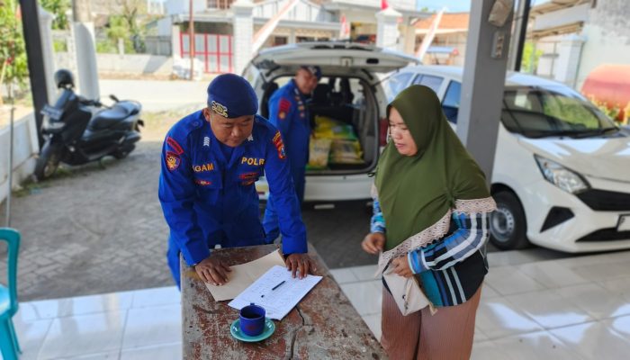 Satpolairud Polresta Banyuwangi Gelar Operasi Pasar Murah Tahap Dua Dibalai Desa Grajagan
