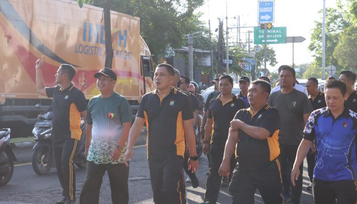 Meriahkan HUT ke-80 RI, Polresta Banyuwangi Gelar Olahraga Bersama TNI Dan Bhayangkari