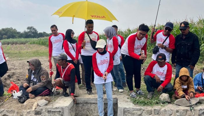 Ribuan Warga Kediri Ikuti Lomba Mancing Gratis Festival Omah Sawah HUT ke-80 RI