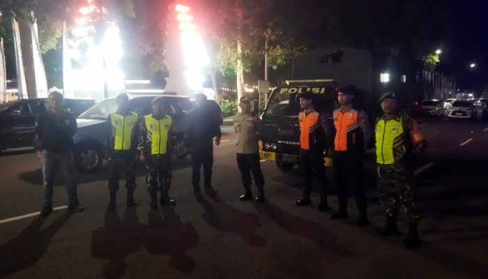 Patroli Sinergitas TNI-Polri Jaga Harkamtibmas di Banyuwangi, Pastikan Situasi Aman dan Kondusif