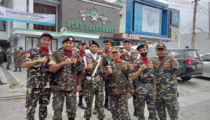 Apel Gabungan Banser dan TNI di Depan Kantor PCNU Banyuwangi Perkuat Sinergi Kebangsaan