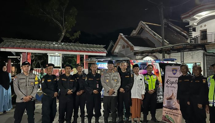Patroli Polres Blitar Melalui Program Kopling Wujudkan Kedekatan Polisi dan Masyarakat untuk Harkamtibmas