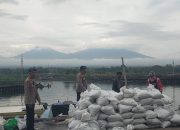 Satpolairud Polresta Banyuwangi Lakukan Patroli Dan Binmas Perairan Dikawasan Pelabuhan Marina Boom