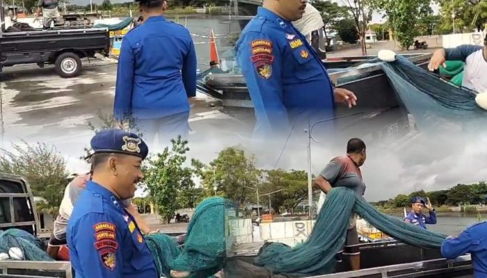 Personel Polairud Lakukan Patroli Dikawasan Dermaga Marina Boom Banyuwangi