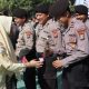 Bunga dan Jeruk Simbol Kepedulian Masyarakat untuk Polres Batu