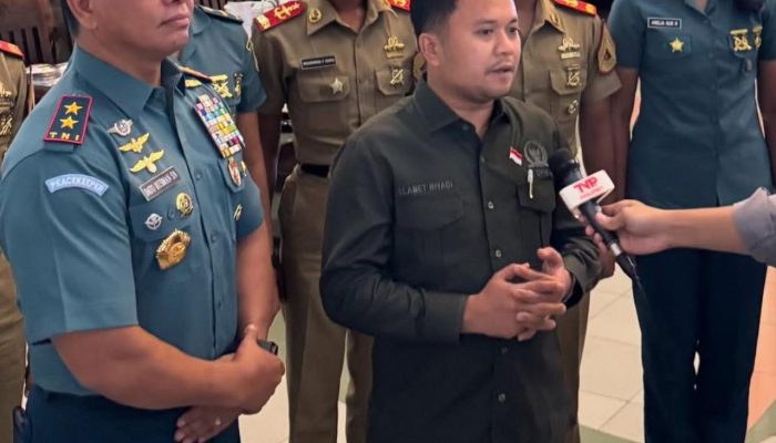 Slamet Ariayadi: TNI Tidak Hanya Siap Dalam Menghadapi Ancaman Militer, Tetapi Stabilitas Sosial dan Ekonomi Negara