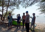 Personel Polairud Polresta Banyuwangi Lakukan Patroli Dikawasan Pesisir Pantai Palodem