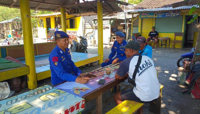 Personel Polairud Polresta Banyuwangi Sampaikan Himbuan Dan Pesan Kamtibmas