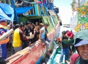 Na’as Sebuah Kapal Motor Pencari Ikan KM. Anugerah Indah 18 Terbakar Disamudera Hindia