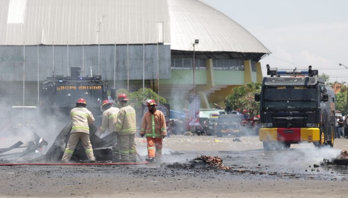 Polda Jatim Gelar Simulasi Sispamkota Pastikan Kesiapan Personel Hadapi Gangguan Kamtibmas